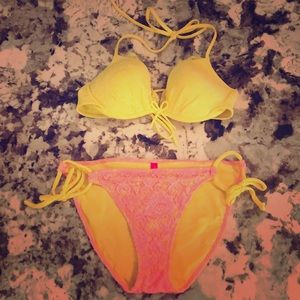 Victoria’s Secret Bikini!